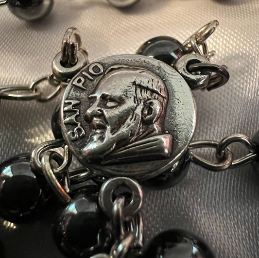 Pater-Pio-Rosenkranz aus Hämatit